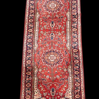 Jin Fei Oriental Style Silk Runner