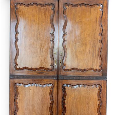 19th C English Mahogany Wardrobe