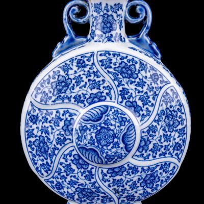 Decorative Qing Dynasty Style Moonflask Vase