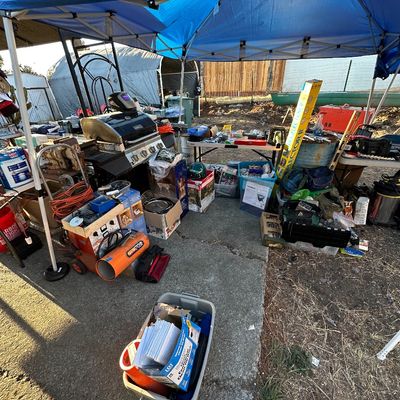Estate sale photo