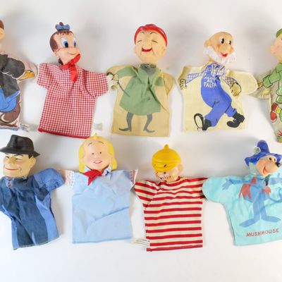 Lot of Vintage Animated Cartoon Character/Comics Puppets