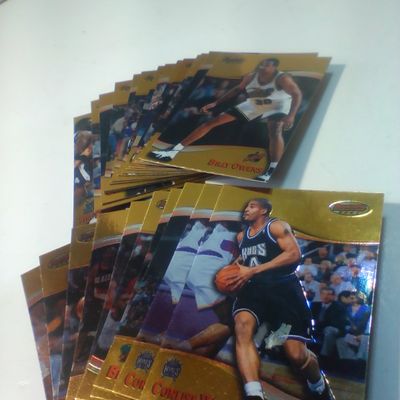 1998-99 Bowman's Best Basketball Trading Card Lot featuring Corliss Williamson and Billy Owens