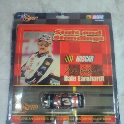 Winner's Circle 1999 NASCAR Stats and Standings Dale Earnhardt 1:64 Scale Die-Cast Car and Book Set