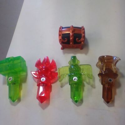 A Collection of Skylanders Traptanium Traps and Mystery Chest
