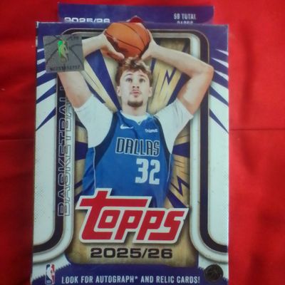 Topps 2025/26 NBA Basketball Hanger Box 59 Total Cards Sealed