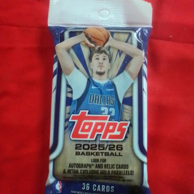 Sealed Topps 2025/26 Basketball Retail Fat Pack