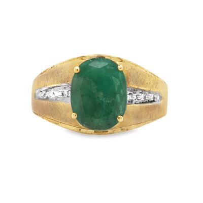Emerald Diamond Ring