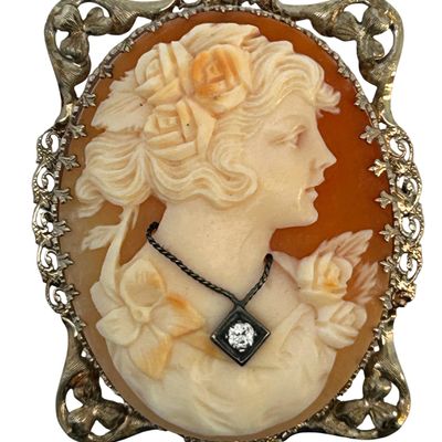 14K Cameo Brooch / Pendant