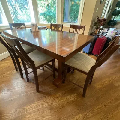 Dining table set