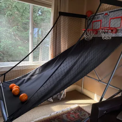 Pop-A-Shot indoor basketball game 