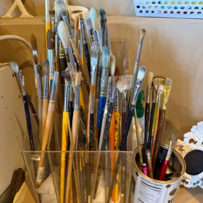 Paint brushes