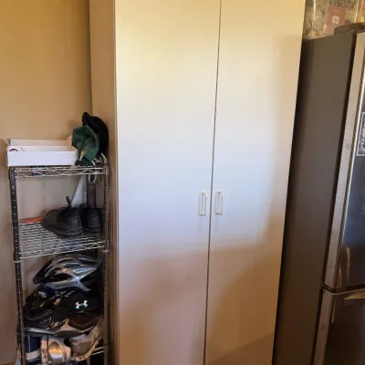 Storage cabinet