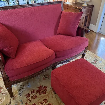 Loveseat (side view)