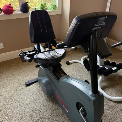 Life Fitness exercise bike