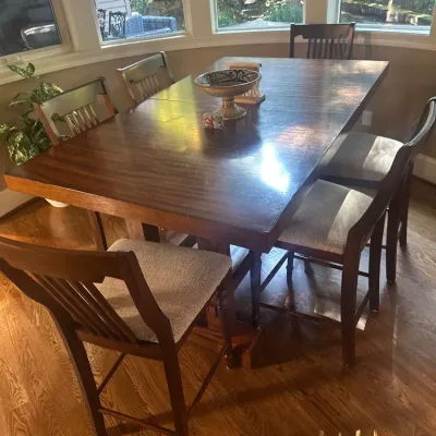 Dining table (top view)