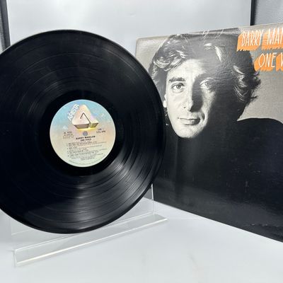1980 Arista Records Barry Manilow "One Voice" Vinyl Album - AL 9505