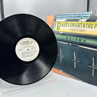 1977 Natural Resources Records Gladys Knight & The Pips Silk 'N' Soul Vinyl Album - NR 4004T1