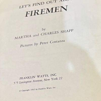 Let's Read and Find Out of Firemen, Police Indians and Houses Set of 7