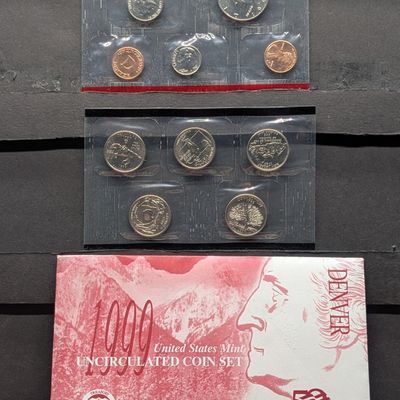 1999-D Only U.S. Mint Uncirculated Coin Set with State Quarters In OGP