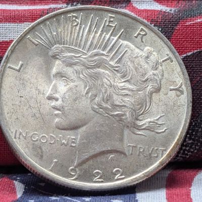 1922 Peace Dollar - 90% Silver