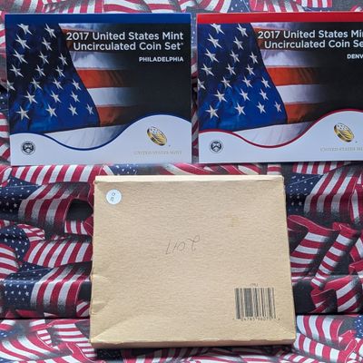 2017-P&D U.S. Mint Unc. Coin Set with ATB Quarters and Presidential Dollars in OGP w/ COA