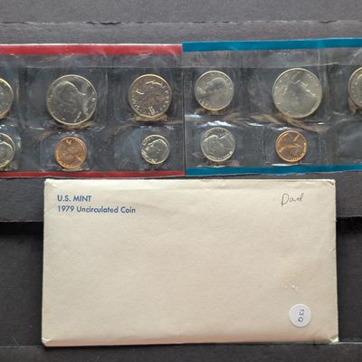1979 P&D Unc. U.S. Mint Set with Susan B. Anthony Dollar in OGP