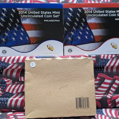 2014-P&D U.S. Mint Unc. Coin Set with ATB Quarters and Presidential Dollars in OGP w/ COA