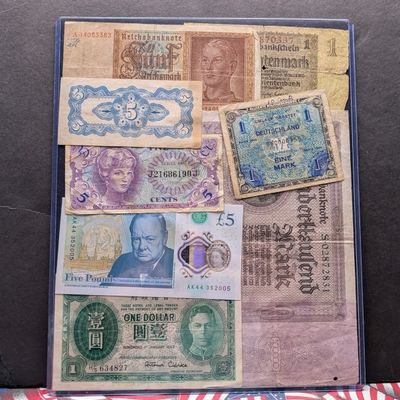 (8) Assorted World Currency Notes in Display