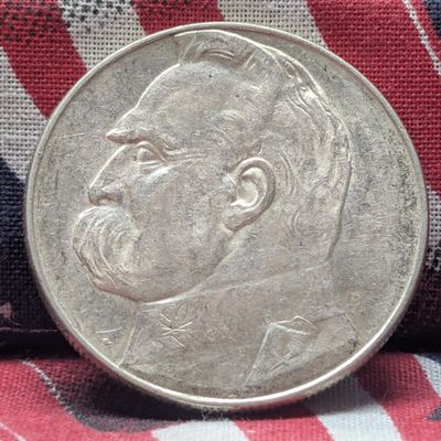 1937 Poland 75% Silver 10 Zlotys - 22g - TOUGH COIN!