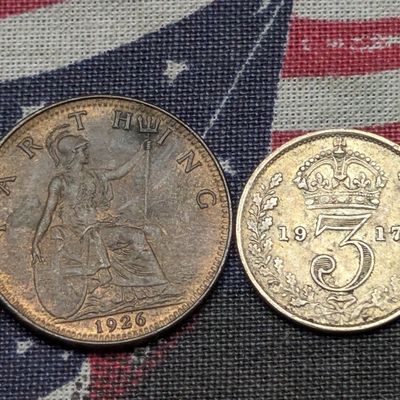 1926 Great Britain Farthing & 1917 Great Britain 3 Pence 92.5% Silver 1.41g