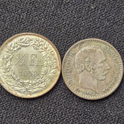 (UNC) 1958-B Switzerland 1/2 Franc 83.5% Silver 2.5g & (VF) 1904 Denmark 25 Ore 60% Silver 2.42g