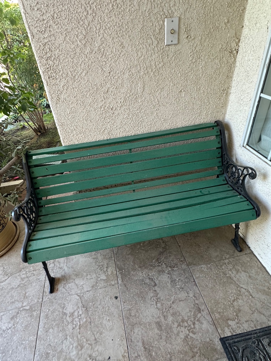 Estate Sale: EVERYTHING ANTIQUE & VINTAGE!