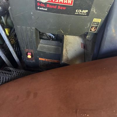 Sale Photo Thumbnail #108: Craftsman 9-inch, 1/3-HP 2-wheel band saw.
