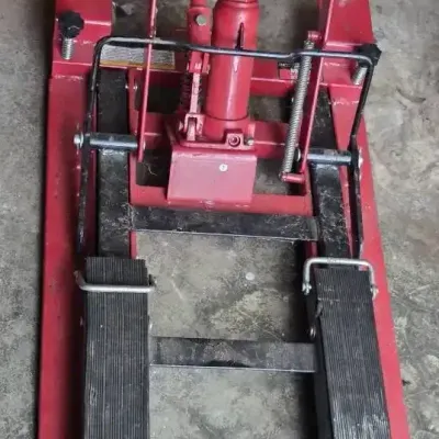 Unexpected 3/4 Ton Motorcycle Lift