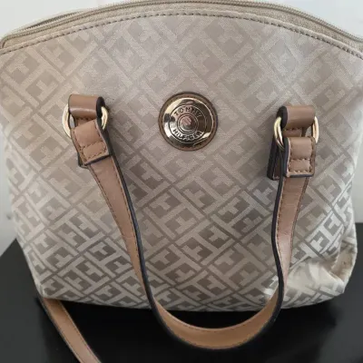 Tommy Hilfiger Purse