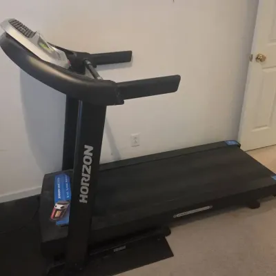 Horizon Incline Treadmill