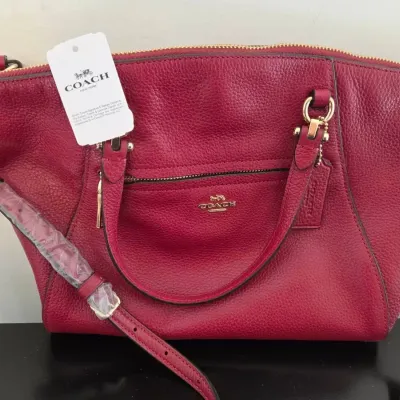 Coach Leather Purse With Tags