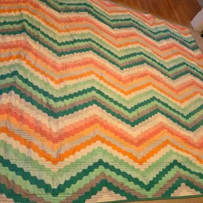 Room Essentials King Size Quilt