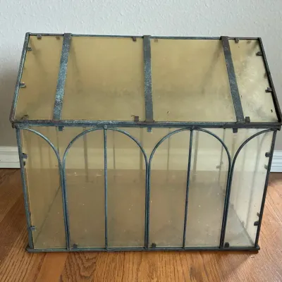 Tabletop Greenhouse 