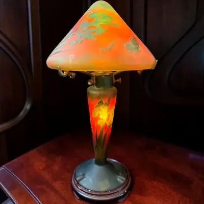 Le Rocheré Art Nouveau-Style Cameo Glass Mushroom Table Lamp