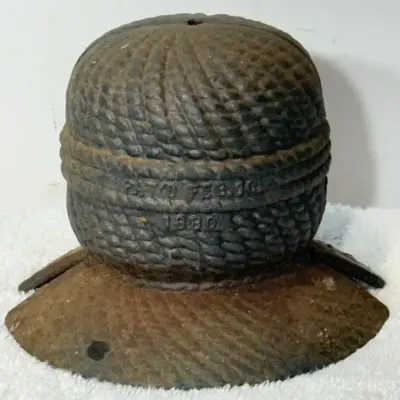 Antique cast iron ball-of-twine string dispenser