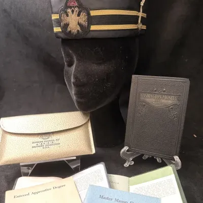 32 Degree Scottish Rites Freemasons Cap & A Variety Of Guides