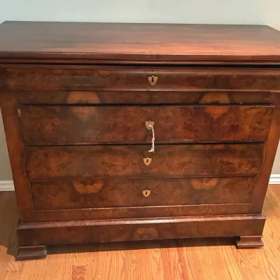 Antique Chest Of Drawers 