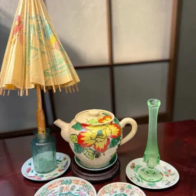Gyozan Kyoto Satsuma Ware Teapot, Antique Chinese Dishes & Green Glass