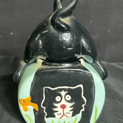Vintage Cat & Fish Bowl Salt and Pepper Shakers