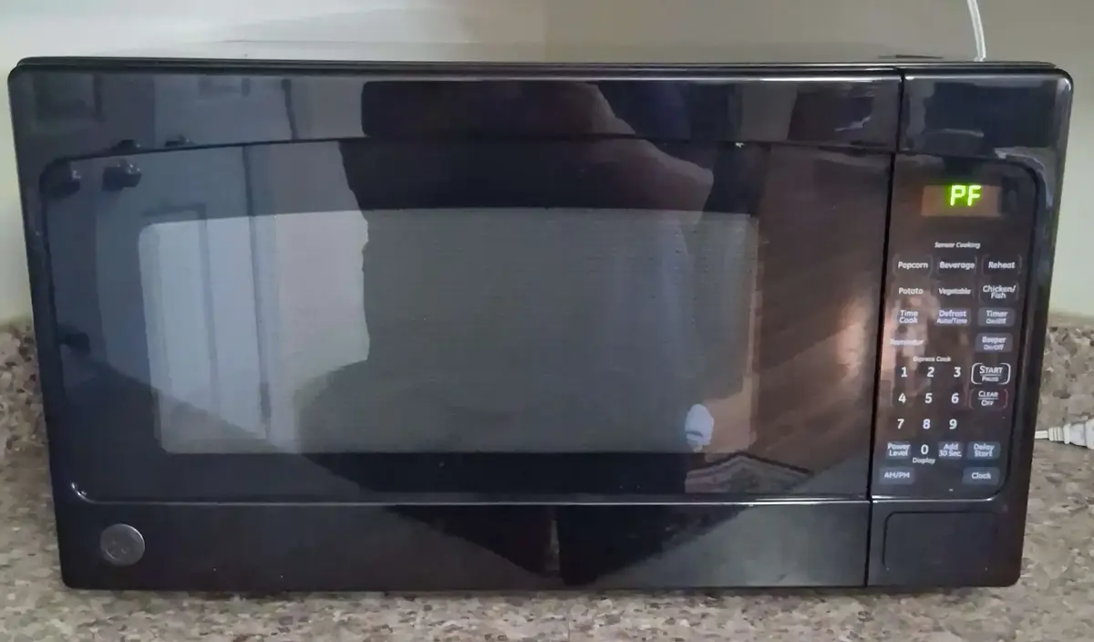 GE Large Countertop Microwave