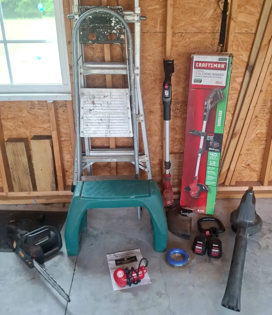 Craftsman Weed Eater, Chainsaw, Leaf Blower & Ladders