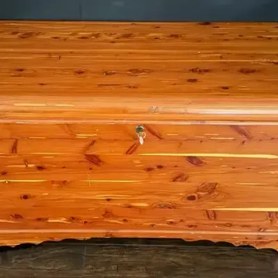 Aromatic Cedar Storage Chest