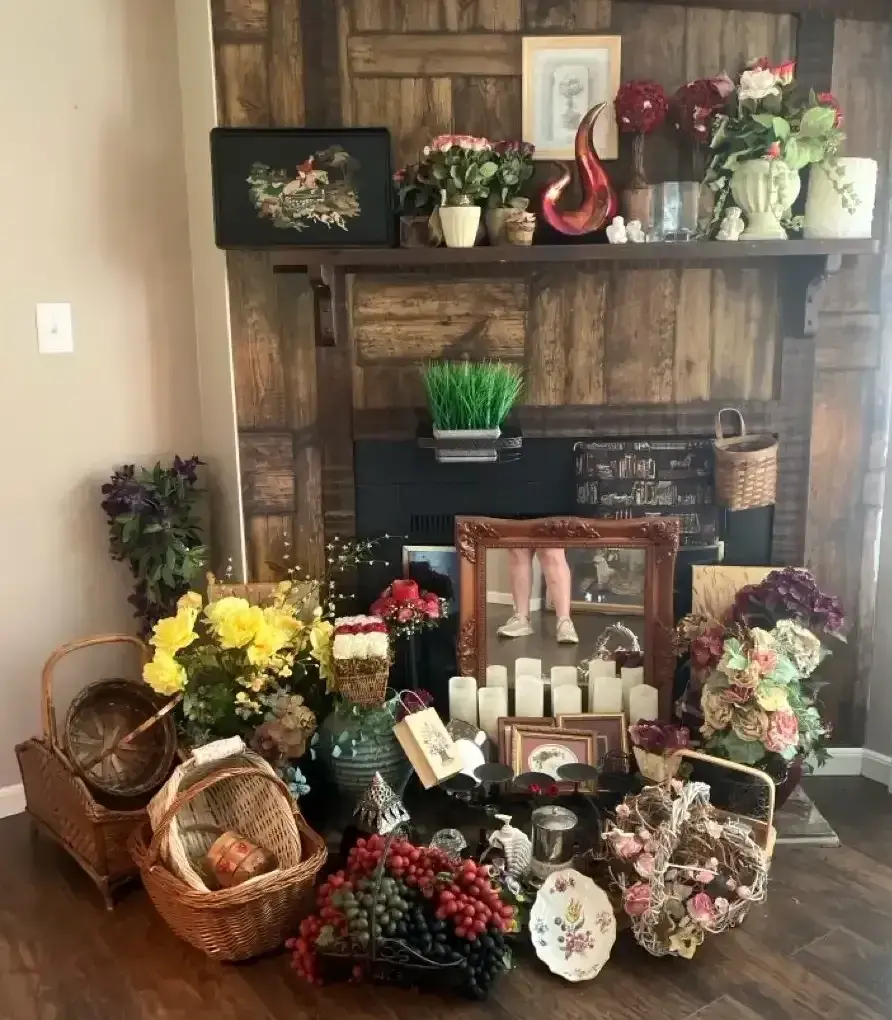 Floral Décor, Baskets & Decorative Accents