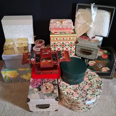 Decorative Hat Boxes, Singer Spool Holder & Storage Boxes